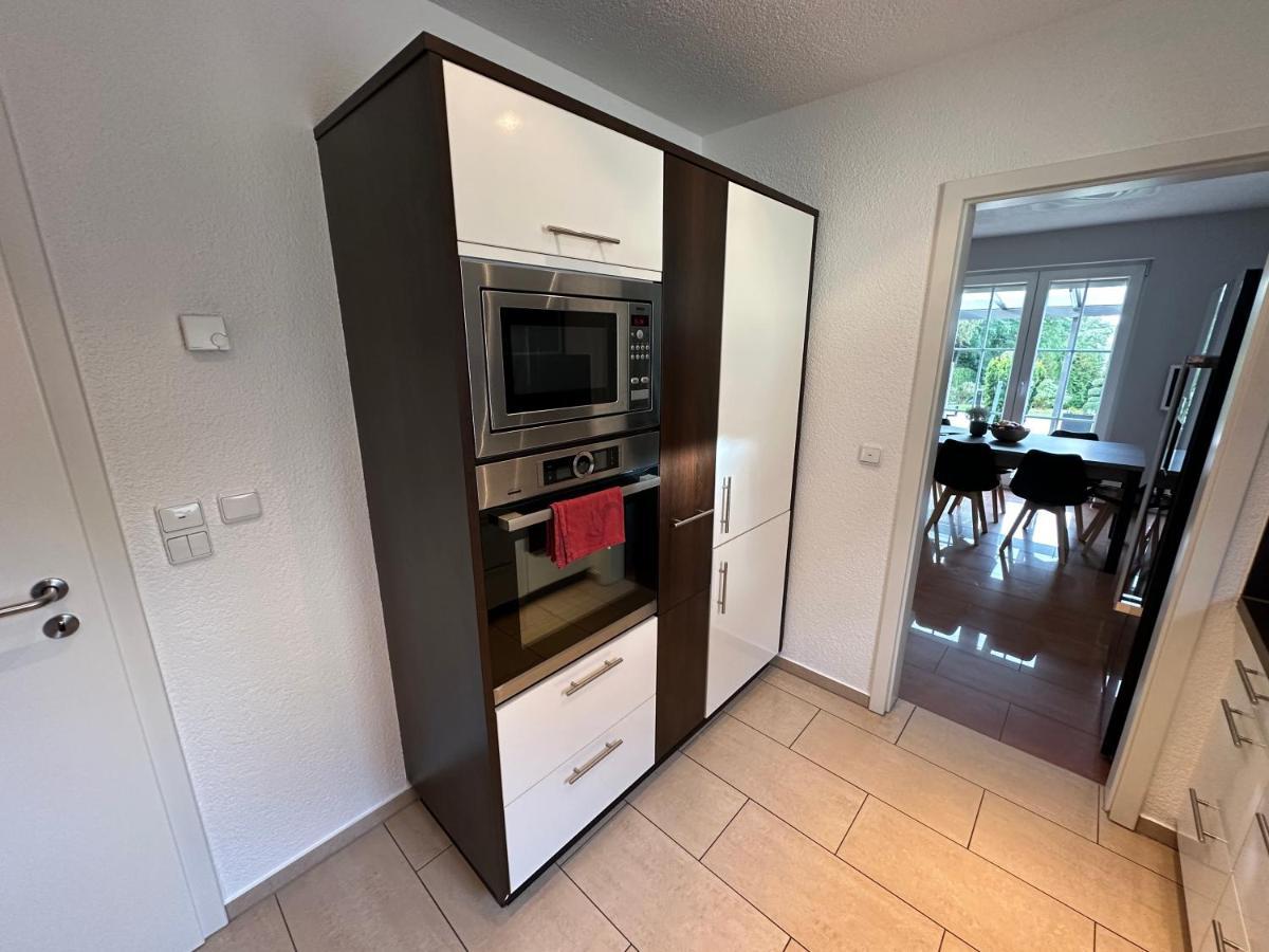Stadtvilla In Leipzig 7 Personen 3 Schlafzimmer 2 Baeder Garten Und Terrasse Zentral Gelegen Messe Innenstadt Seen Exteriér fotografie
